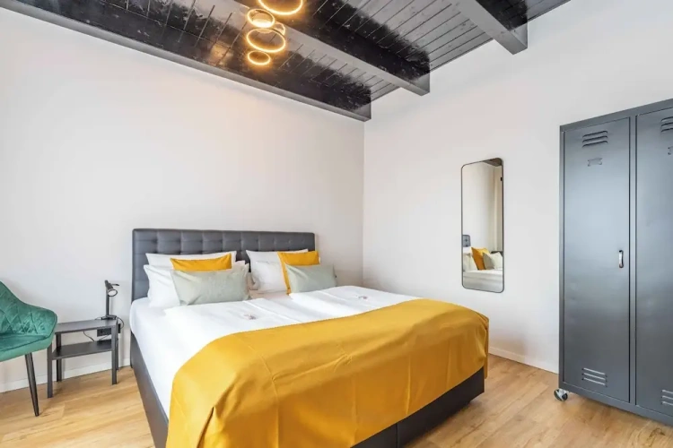 Deluxe Apartment