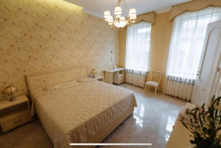 Central Lviv House