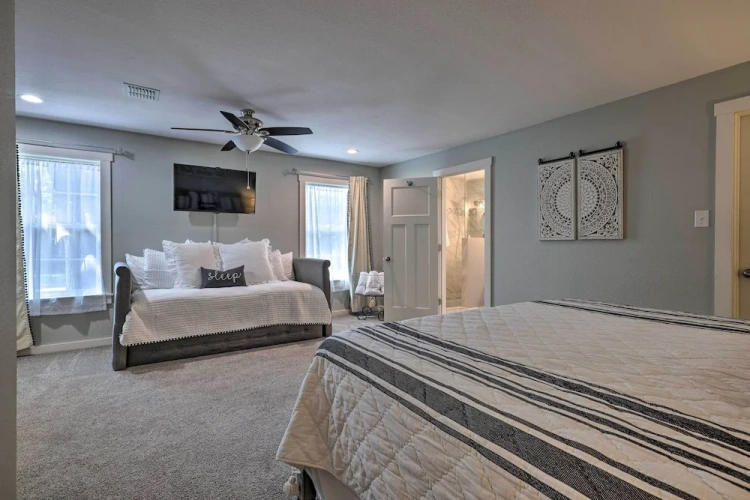 Guest rooms