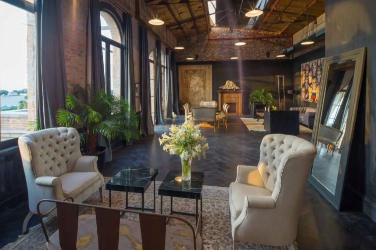Factoria Hotel
