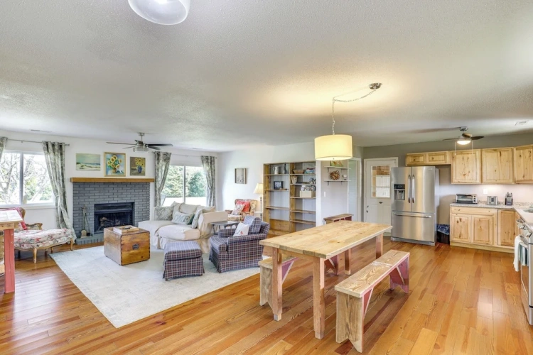 3 Bedrooms Cottage