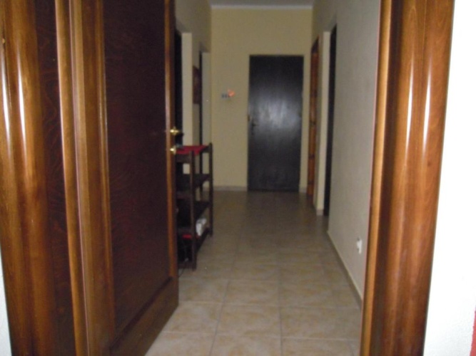3 Bedrooms Apartment