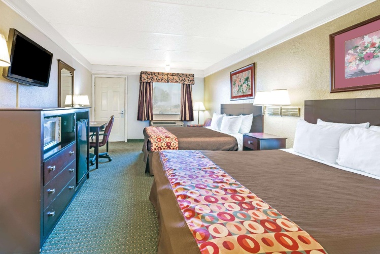 Standard Quadruple room