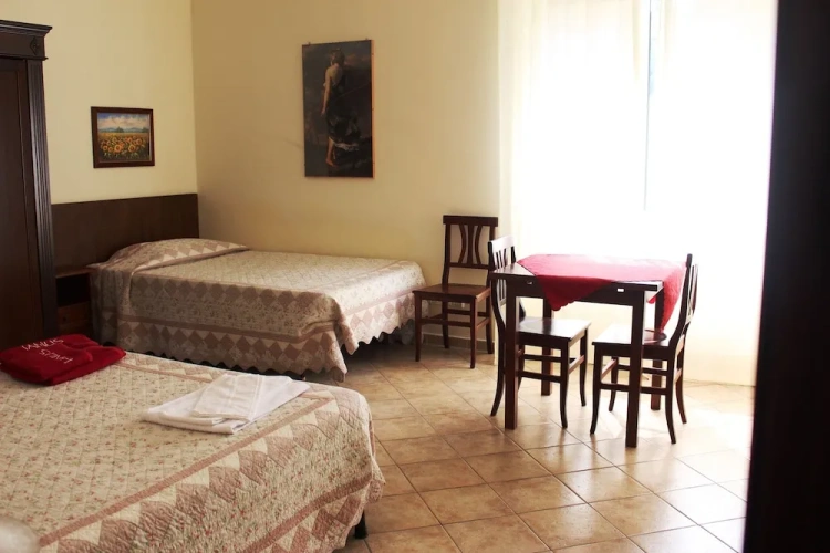 Standard Quadruple room