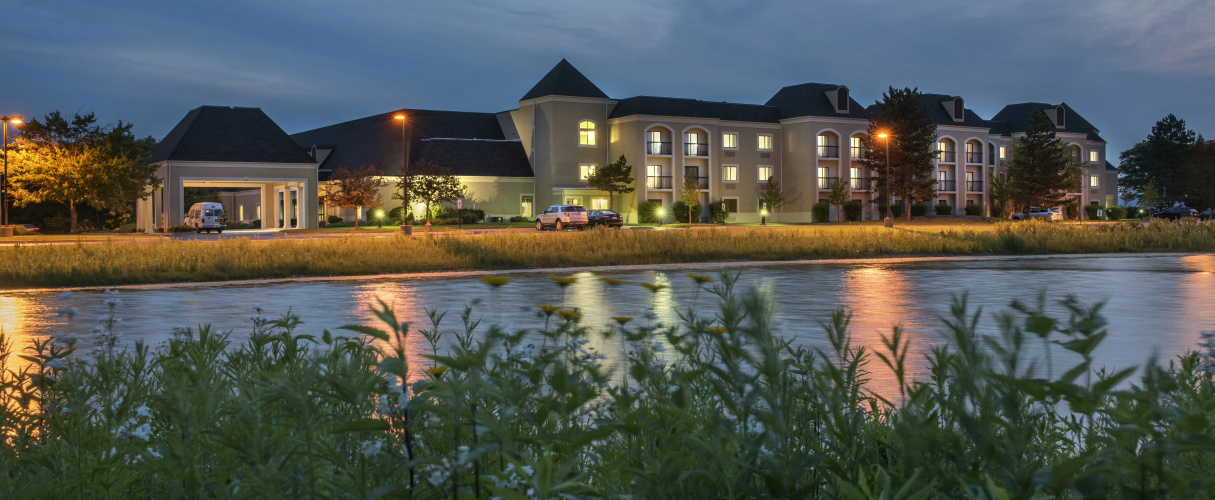 DoubleTree by Hilton Chicago Wood Dale - Elk Grove photo 24