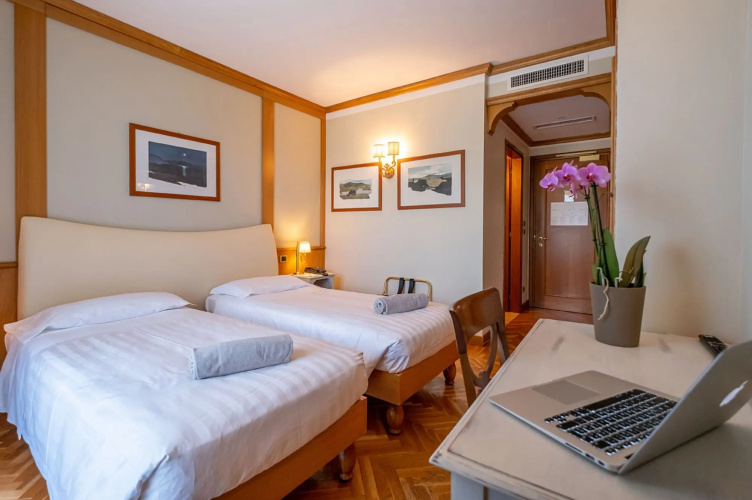 Iseolago Hotel