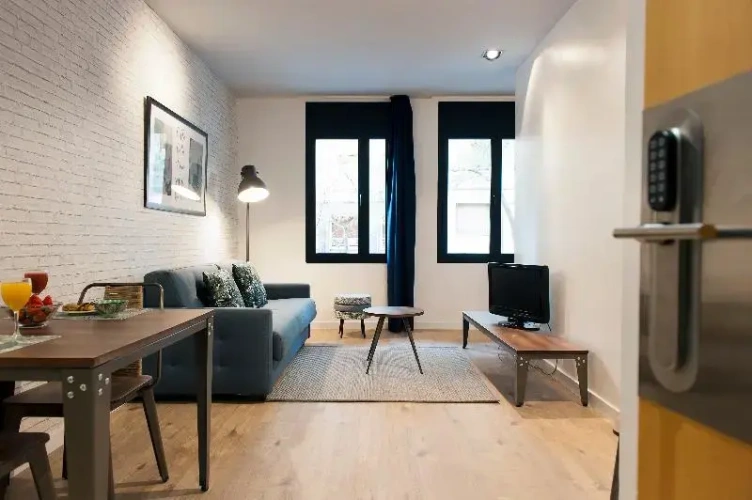 1 Bedroom Apartment with balcony
