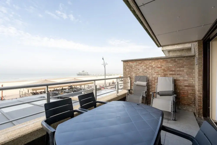Seaview Apartment With Private Terrace
