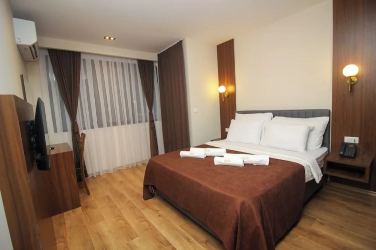 Standard Double room with balcony and with city view
