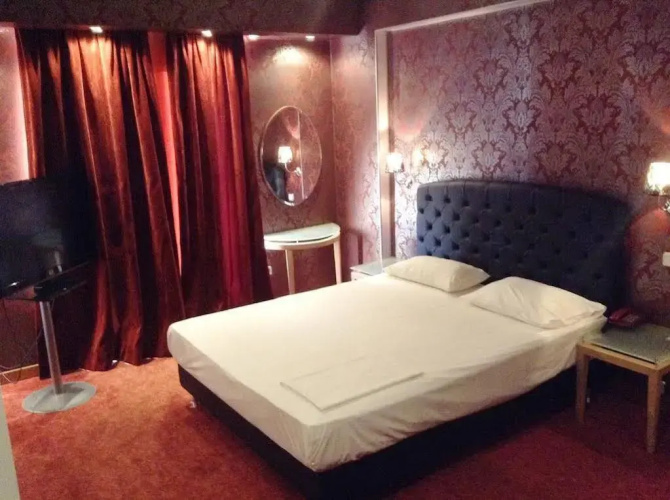 Kreoli Hotel