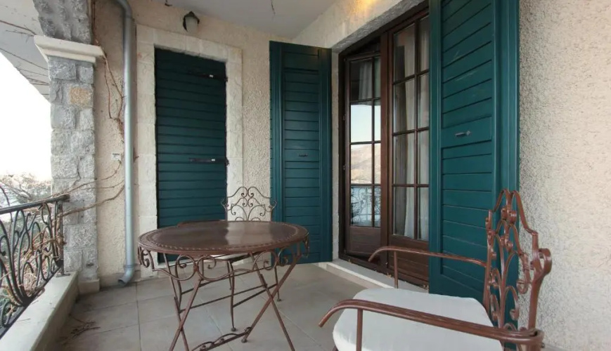 Amazing 2 BR apartment in Boka Gardens complex