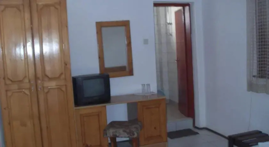 Ianakiev Guest House
