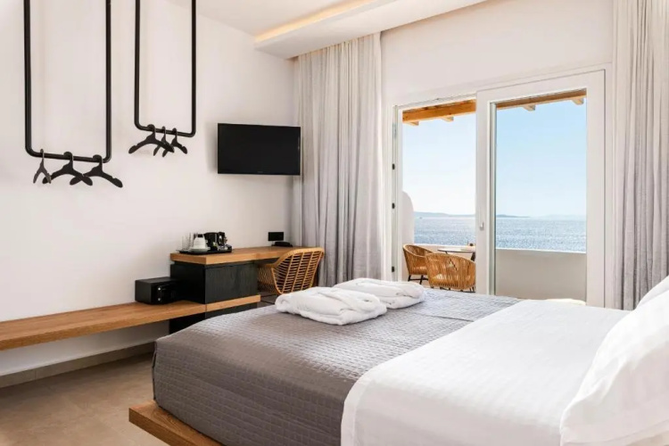 Avra Mykonos