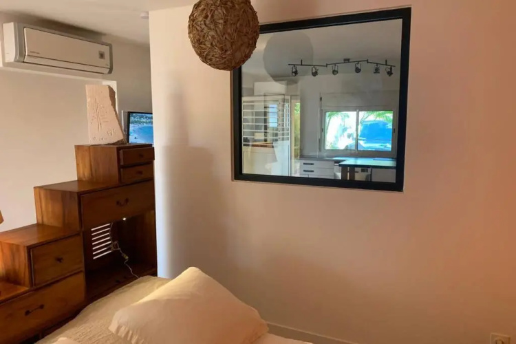 DOMENJOD T1 avec terrasse et jardinet