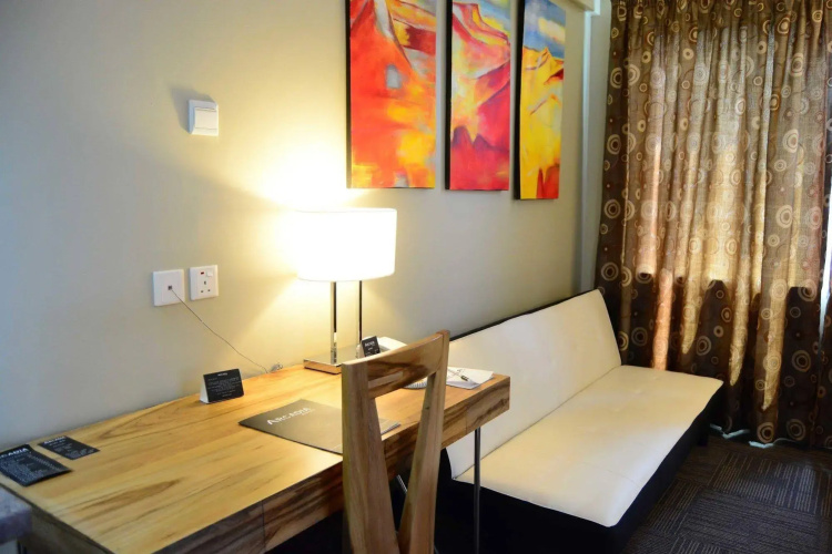Arcadia Suites