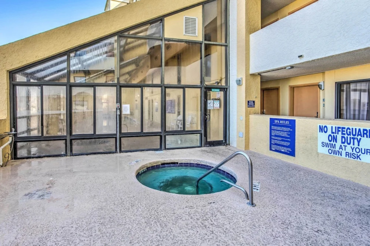 Oceanfront Myrtle Beach Studio w/ Huge Balcony!