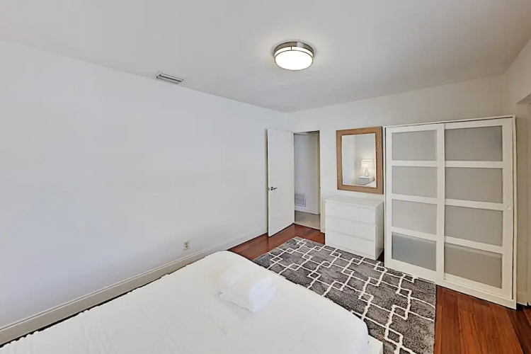 1959se3c 1 Bedroom Apts