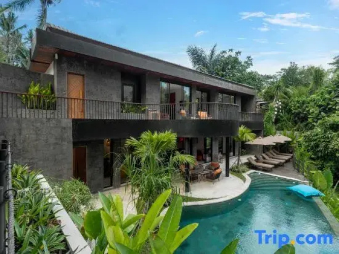 Villa Gayatri Sindu by BaliSuperHost