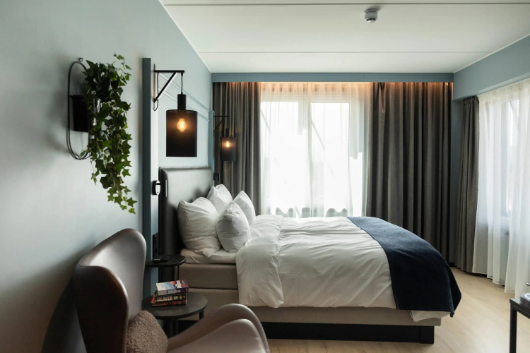 Home Hotel 1624
