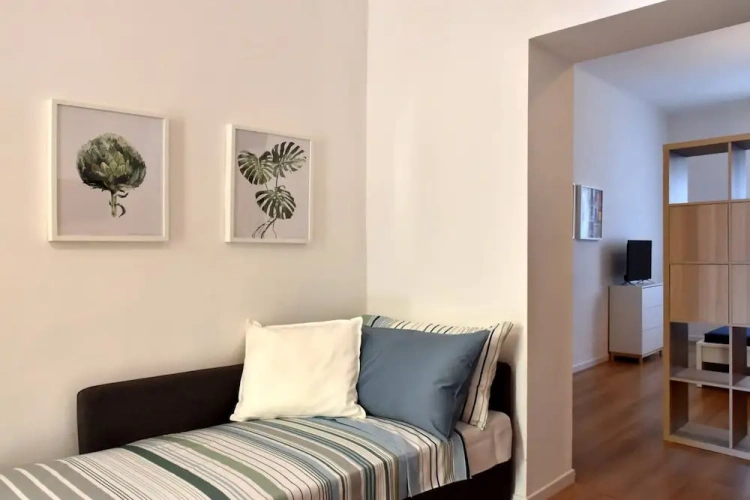 2 Bedrooms Apartment