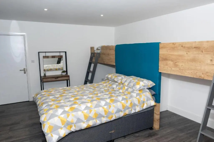 Weston Lawns Lodges