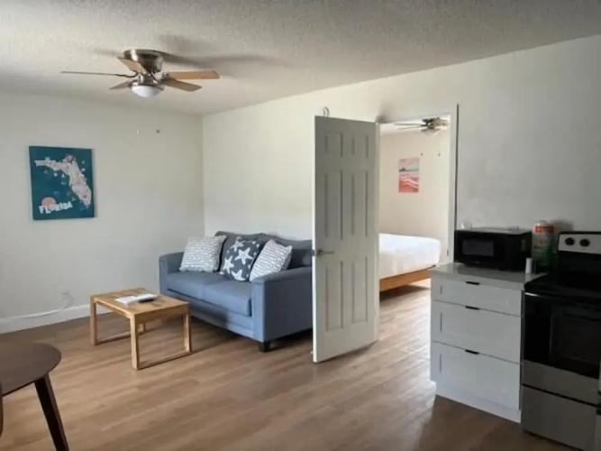 Sea Breeze Inn