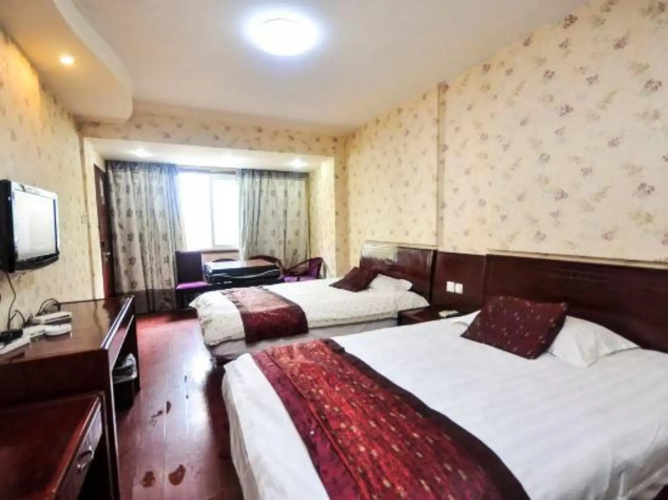 Hailun Hotel