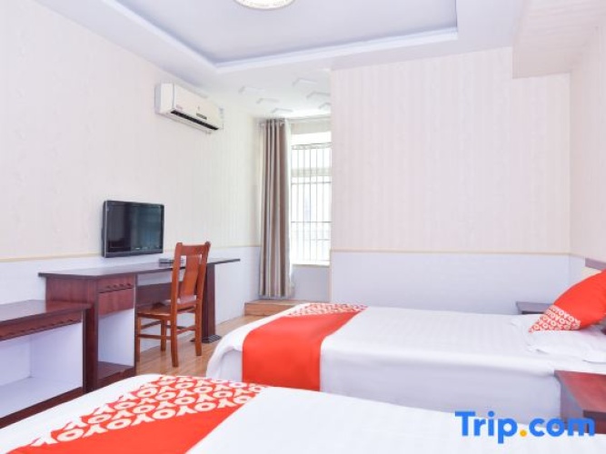 Economy Twin room