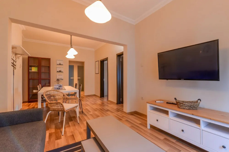 FM Premium 2-BDR Apartment - Cute Murphy Str.