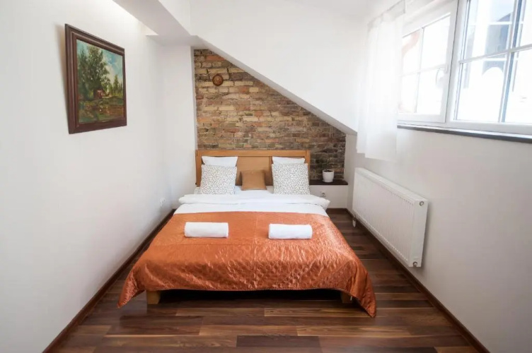 V 12 -Terrace + 3 rooms apartment Vilnius Old Town
