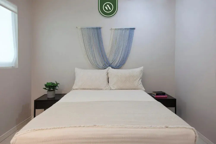 Ocean View 2BR Condo - Private Terrace - Beach