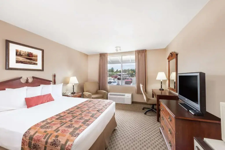 Days Inn Show Low
