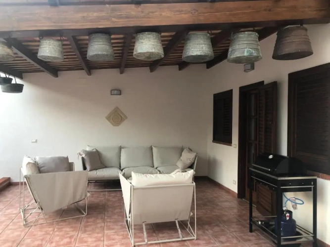3 Bedrooms Cottage