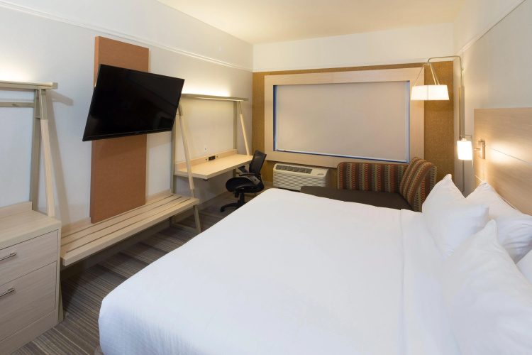 Holiday Inn Express & Suites Monroe by IHG