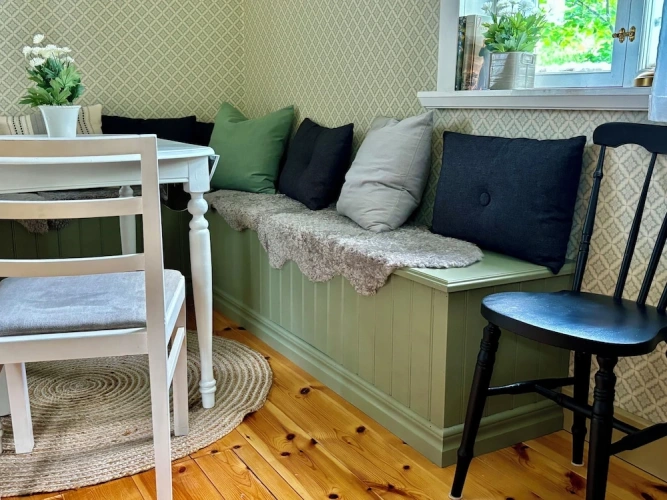 Comfort room