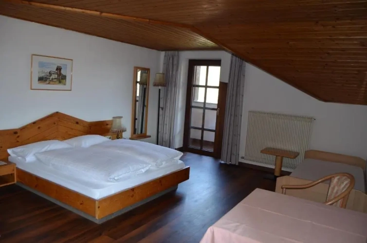 Standard Triple room with balcony
