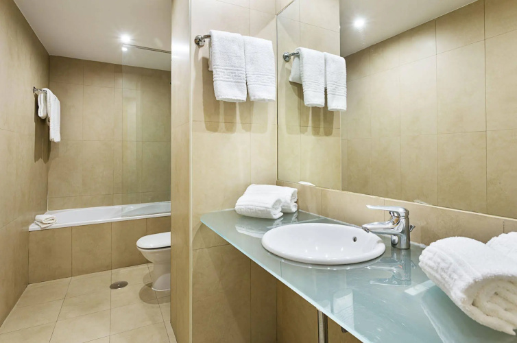 B&B HOTEL Vigo photo 30