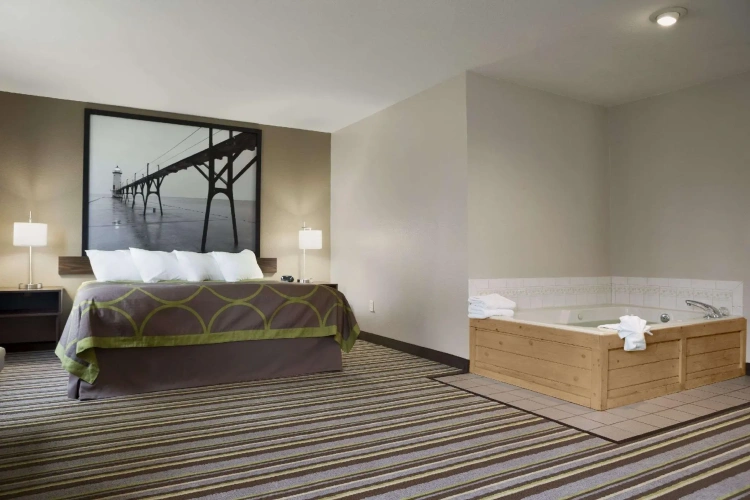 Deluxe Double Suite