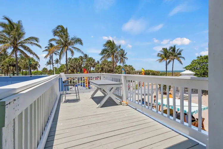 Oceanfront Inn Suite #6- King Bed