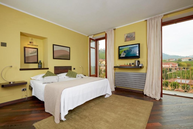 Standard Double room with balcony