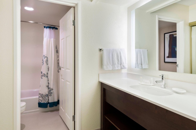 2 Bedrooms Suite