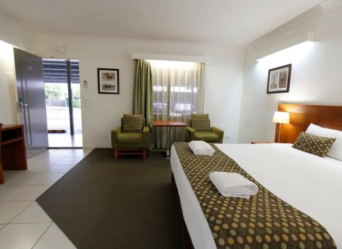 Deluxe Double Suite