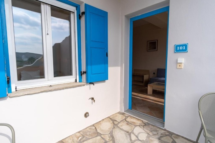 2 Bedrooms Apartment with sea view