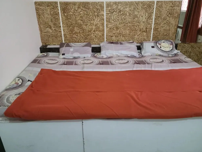 Shri Krishnashrya Seva Sadan By GRB