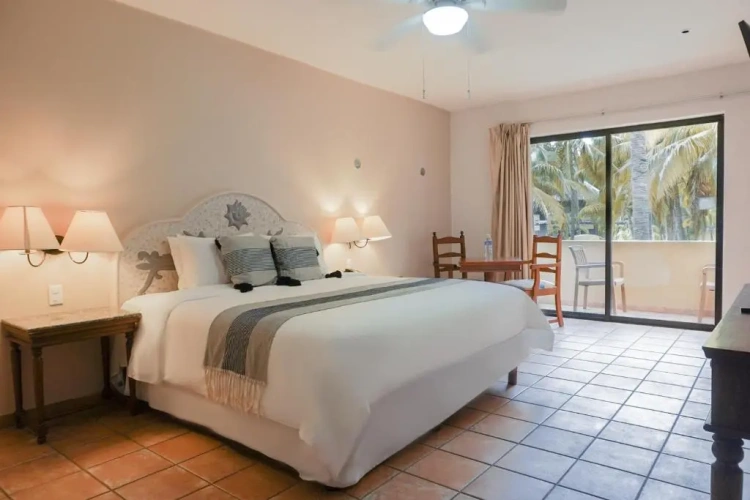 Standard Quadruple room with balcony and with view