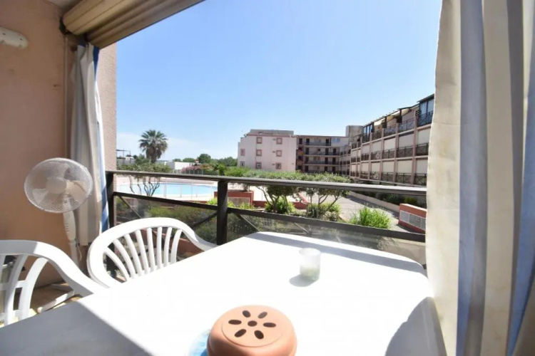 Studio cabine avec piscine LB C