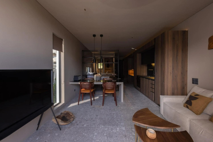 Olea Vouliagmeni Suite