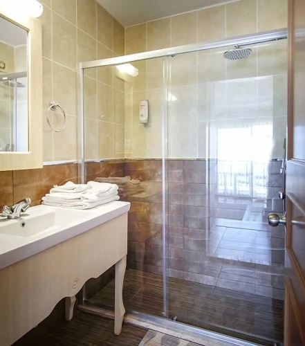 Suite with balcony and with sea view