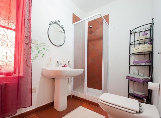 3 Bedrooms Cottage