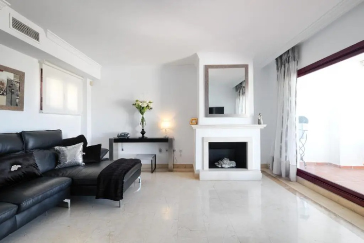 4 Bedroom Apartment in Noray, San Pedro Beach